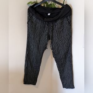 Old Navy 100% cotton roll top maternity pants size medium